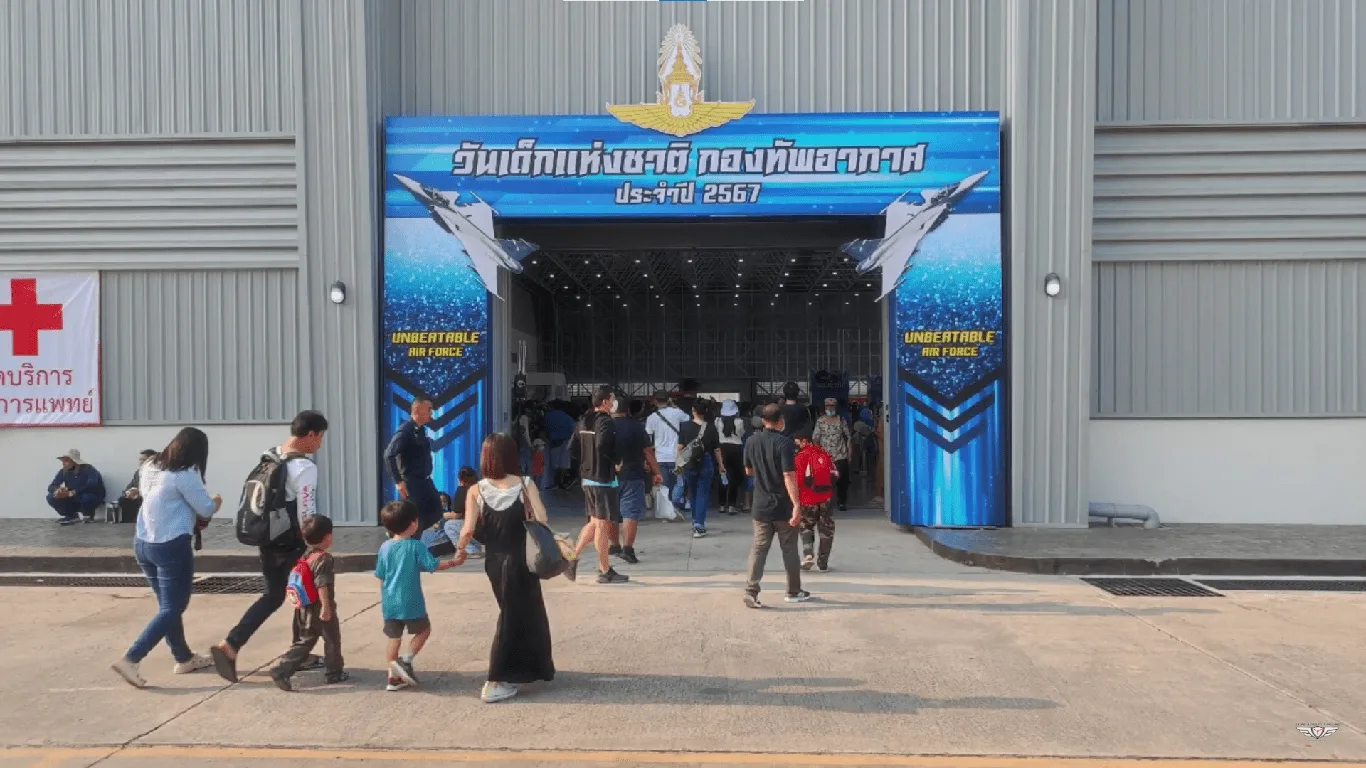 กิจกรรมทดลองบิน Drone Soccer ในงานวันเด็กแห่งชาติ ณ พื้นที่โรงเก็บ บ. ฝูงบิน 601 กองบิน 6 2024