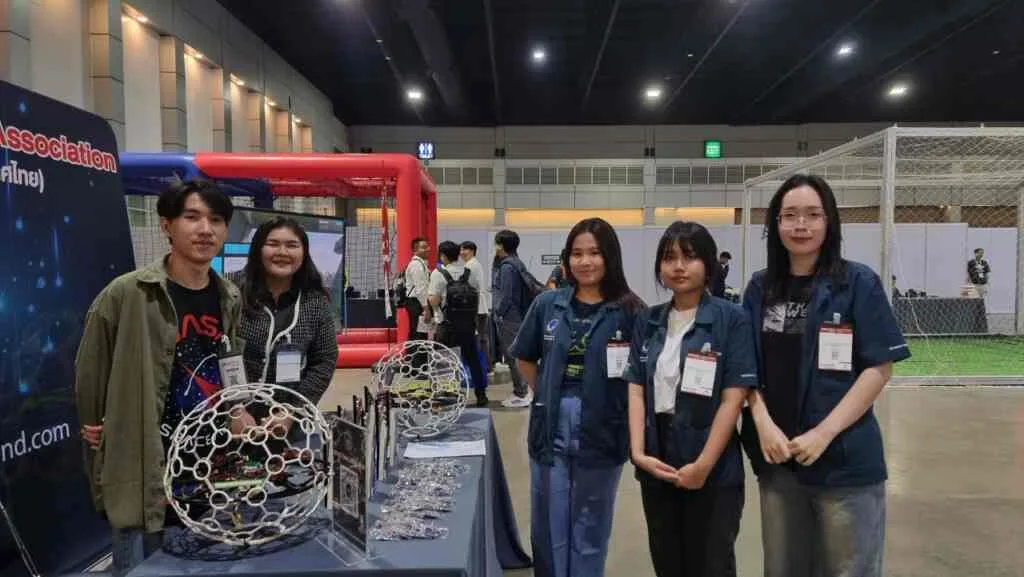 Space Challenge 2024 มหกรรมการแข่งขัน Drone Swarming และ Flight Simulator ชิงถ้วยพระราชทานฯ"