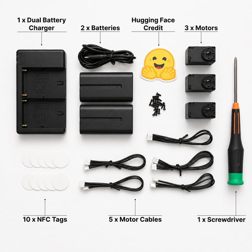 รายการในชุด Microduck Developer Pack มอเตอร์ 3 ตัว สายมอเตอร์ 5 เส้น แบต 2 ก้อน แท่นชาร์จคู่ แท็ก NFC 10 ชิ้น และไขควง